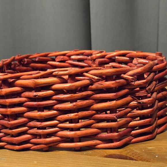 Red Heart Wicker Basket, 9" VTG? - Picture 3 of 6